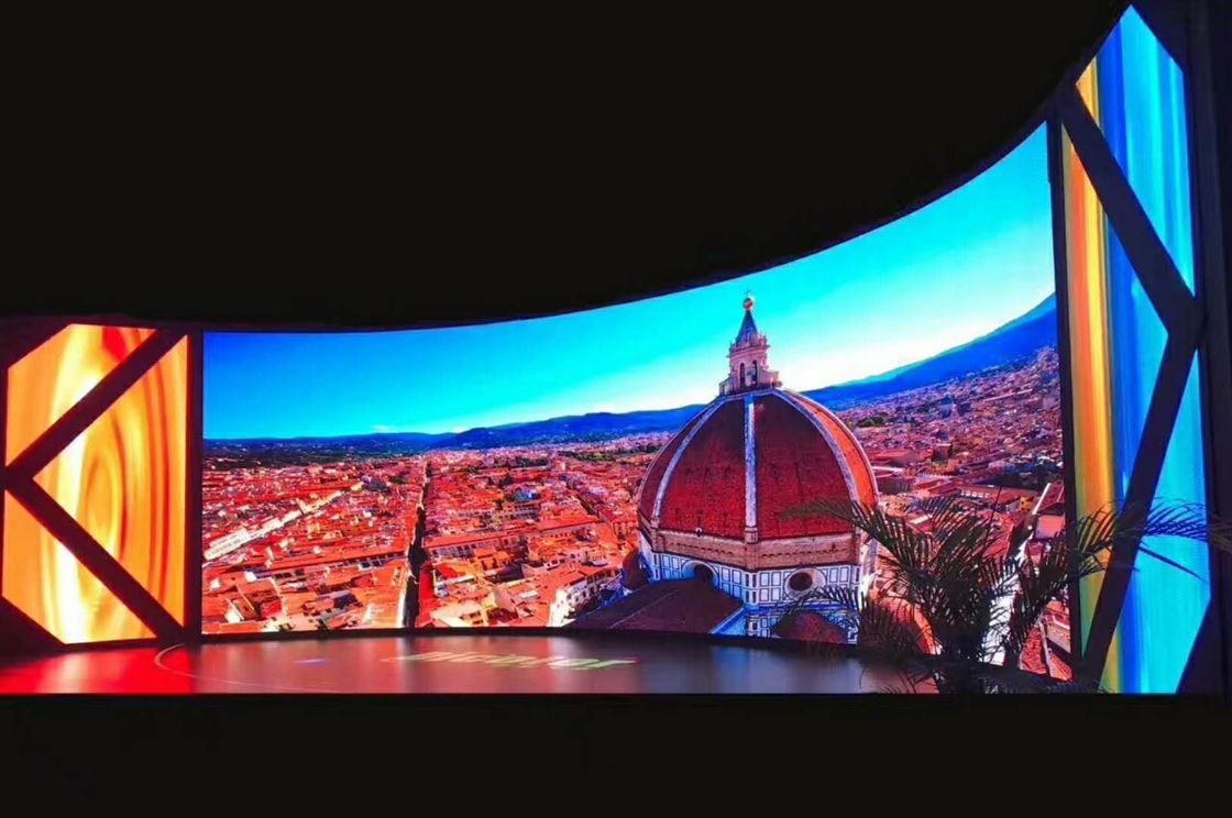 Outdoor Flexible LED Display Screen 4mm Pixel Pitch Multicolor